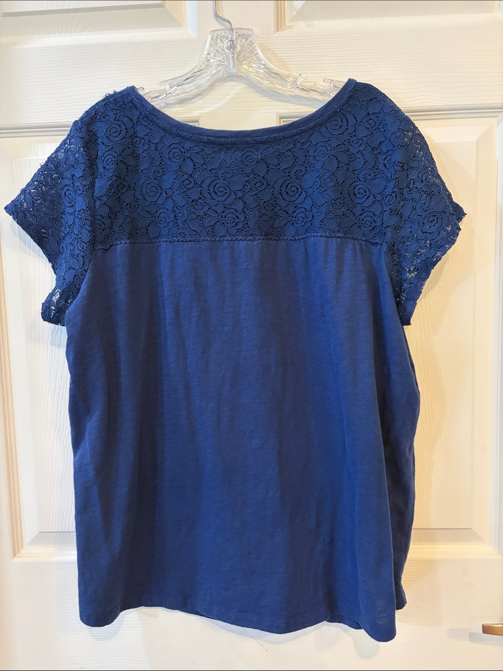 Liz Claiborne Blue Lace Yoke Short Sleeve Tee - Picture 3 of 3